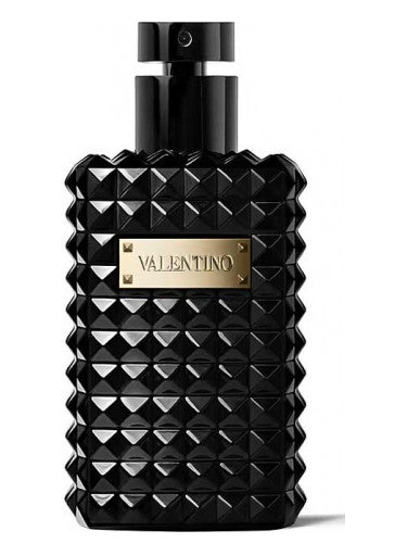 عطر "Noir Absolu Oud Essence" (Valentino Noir Absolu Oud Essence)